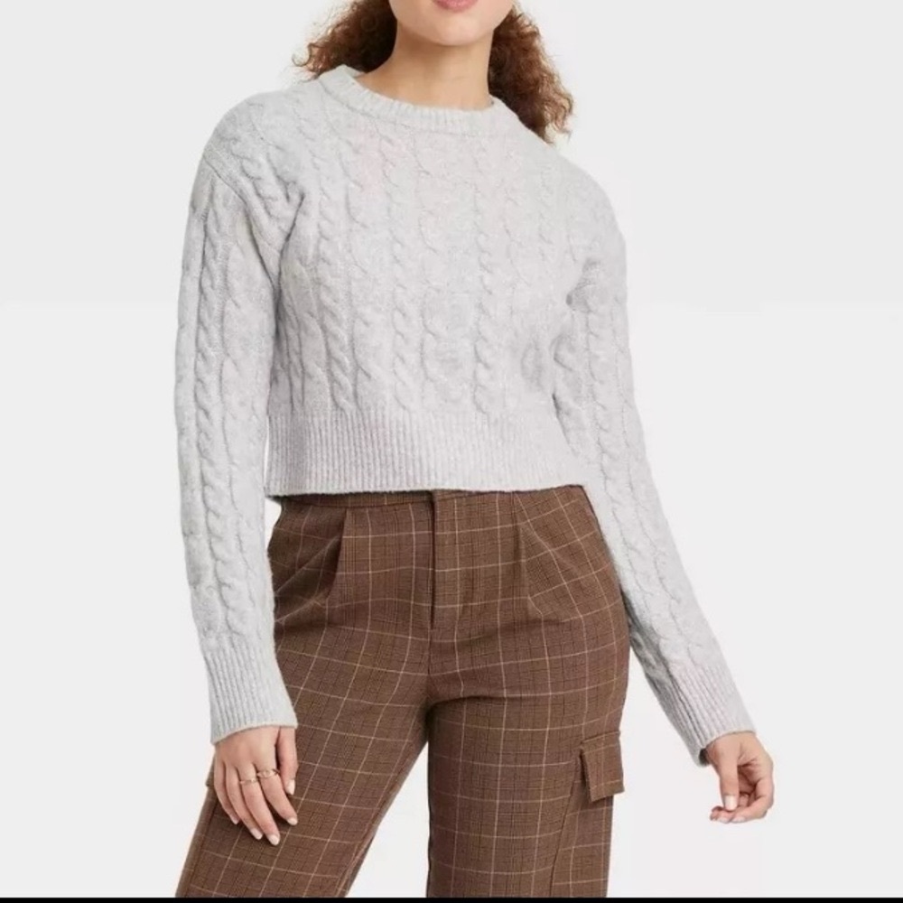 A New Day Light Gray Cable Knit Crewneck Sweater Cozy Soft Knit M